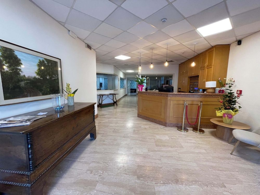 Hotel Clementi 2