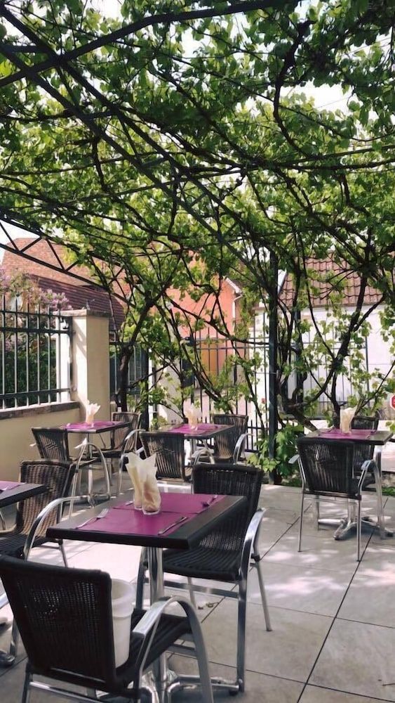 Suites Conviviales la Vignette 1