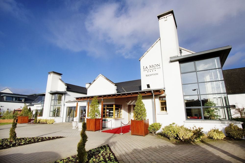 La Mon Hotel & Country Club 1