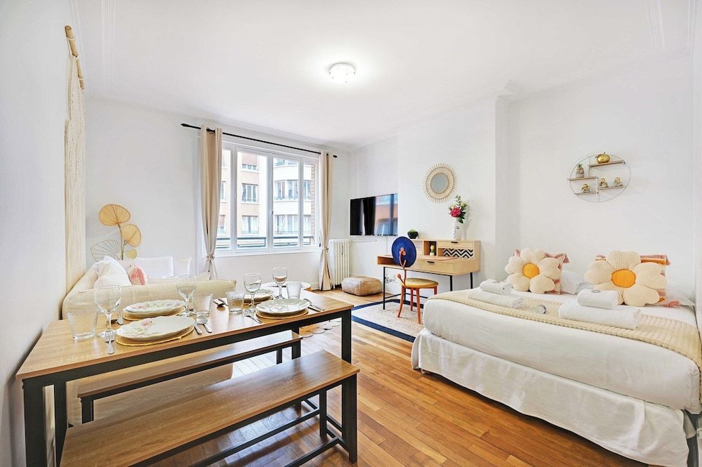 Charming Apartment -4p- Near Arc de Triomphe 2