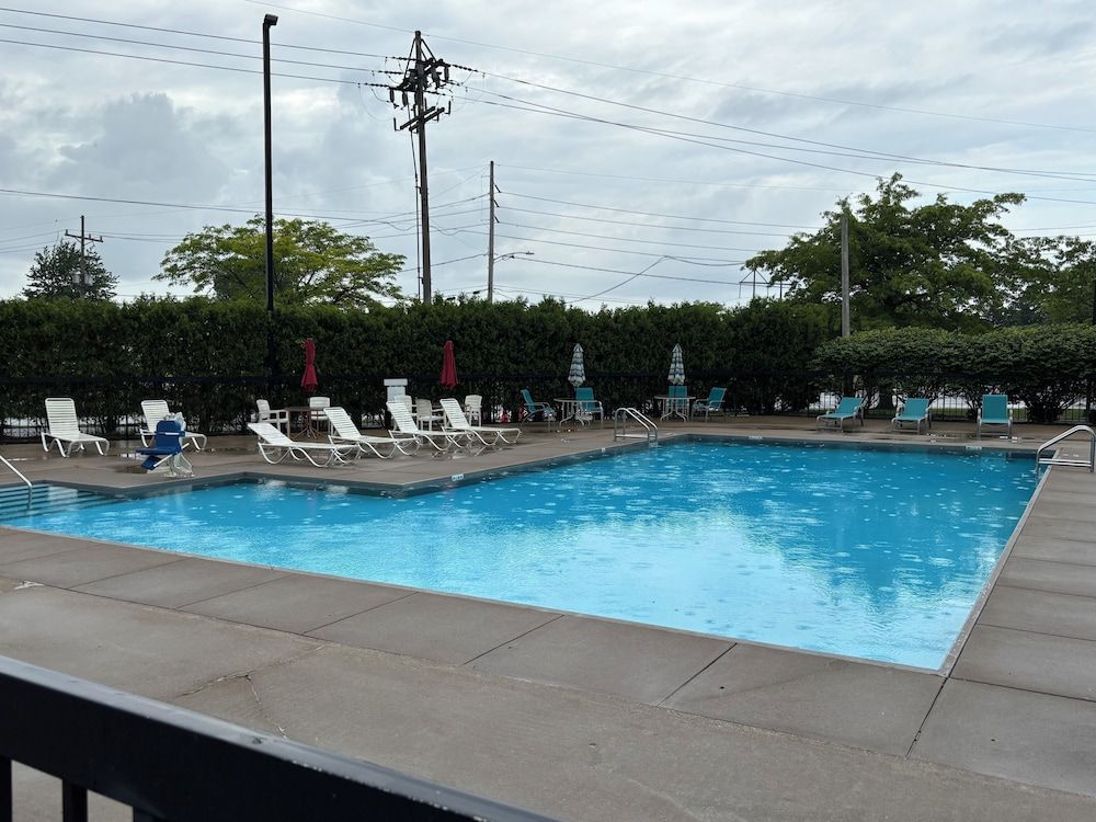 Clarion Pointe Near Erie Casino 1