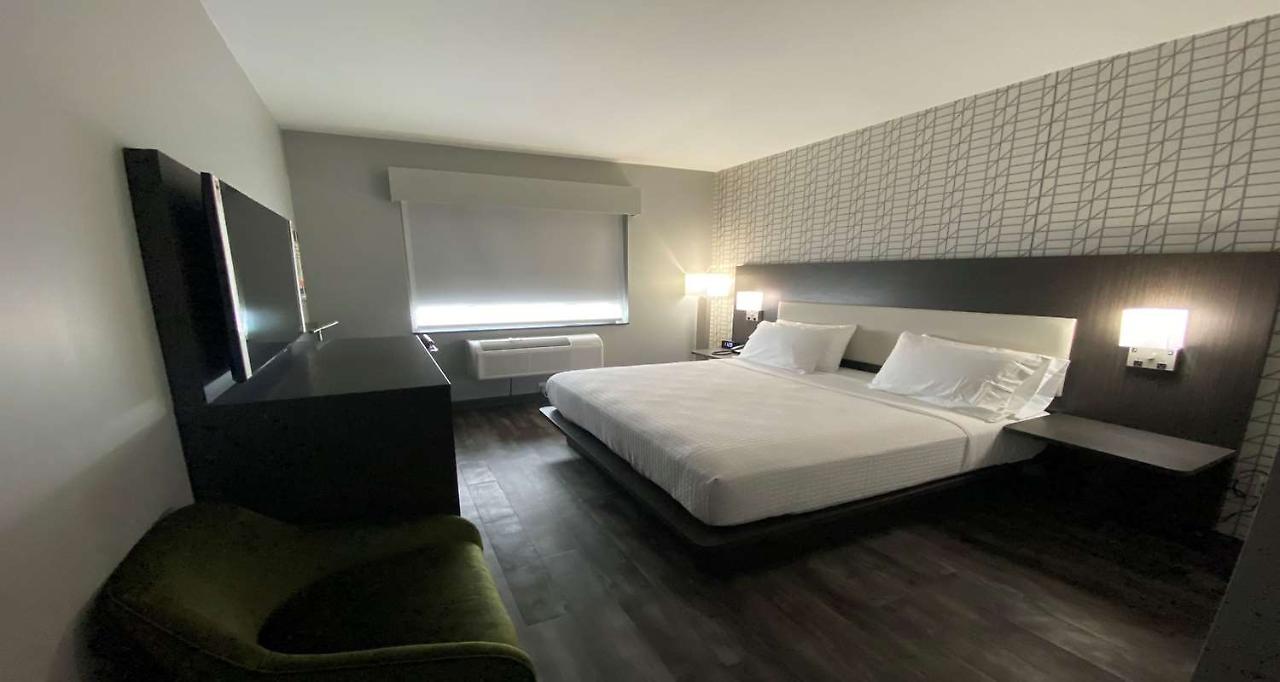 Best Western Plus City Line Hotel 2