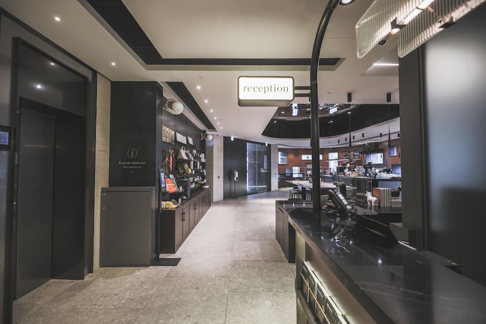 Page148, Page Hotels 2
