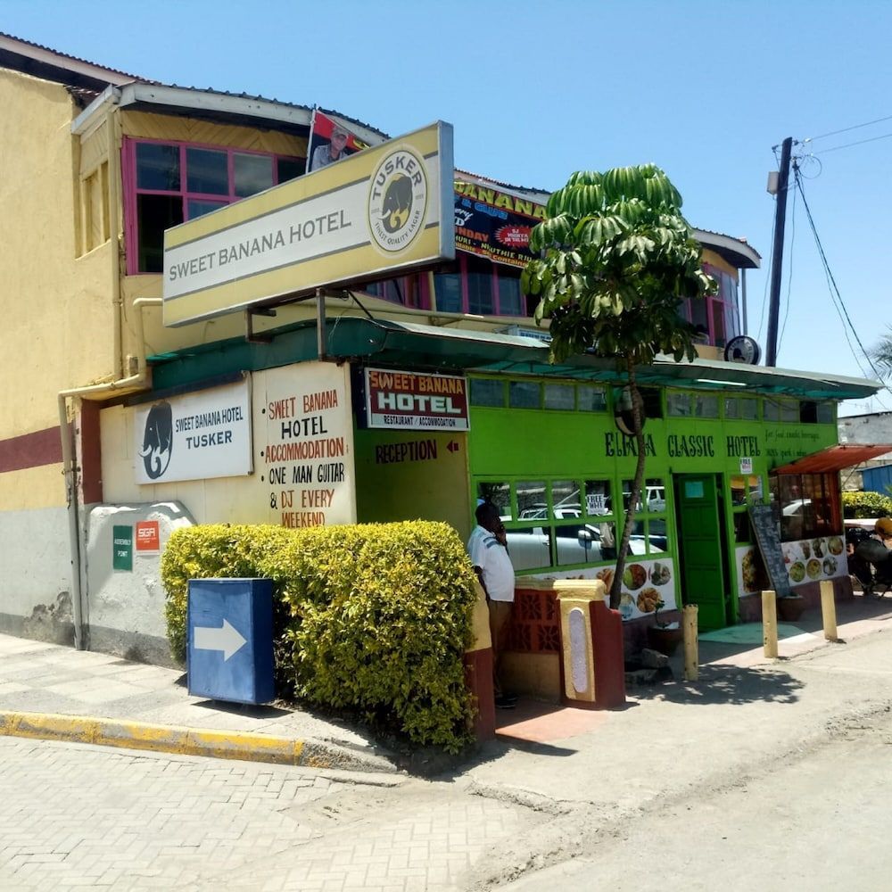 Sweet Banana House 1