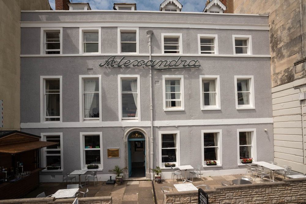 Alexandra Hotel 1