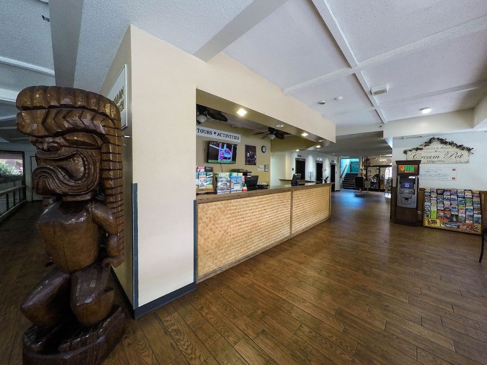 Waikiki Monarch Hotel 2