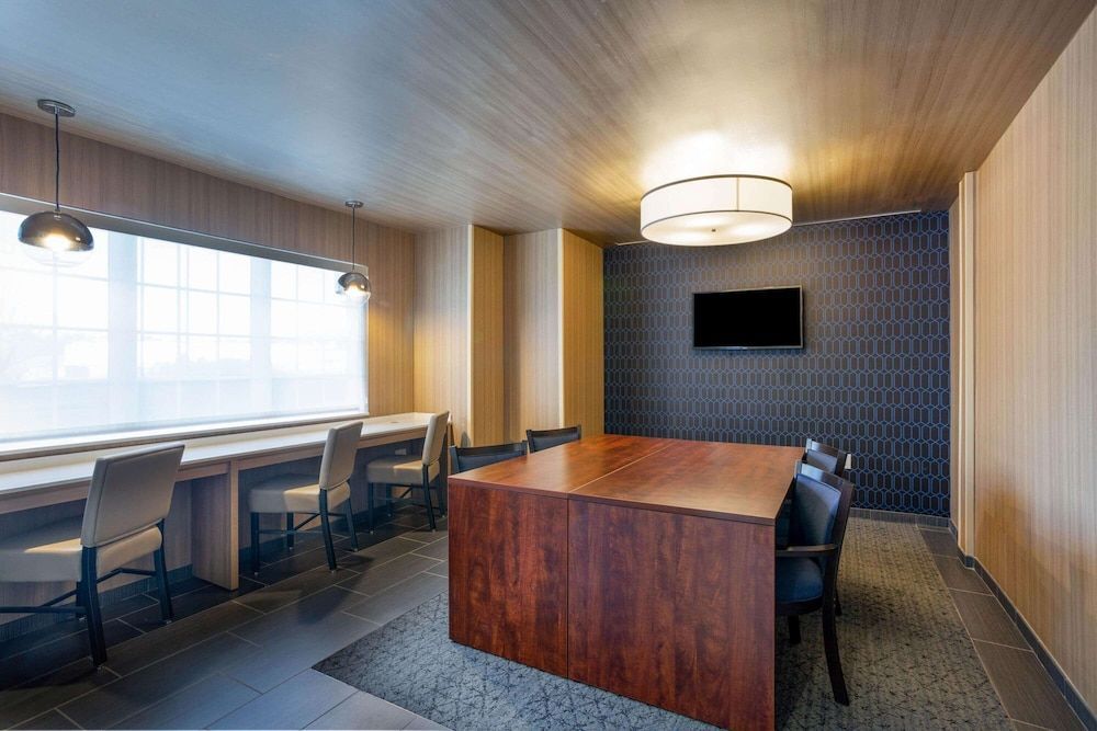 Microtel Inn Suites by Wyndham South Hill 2