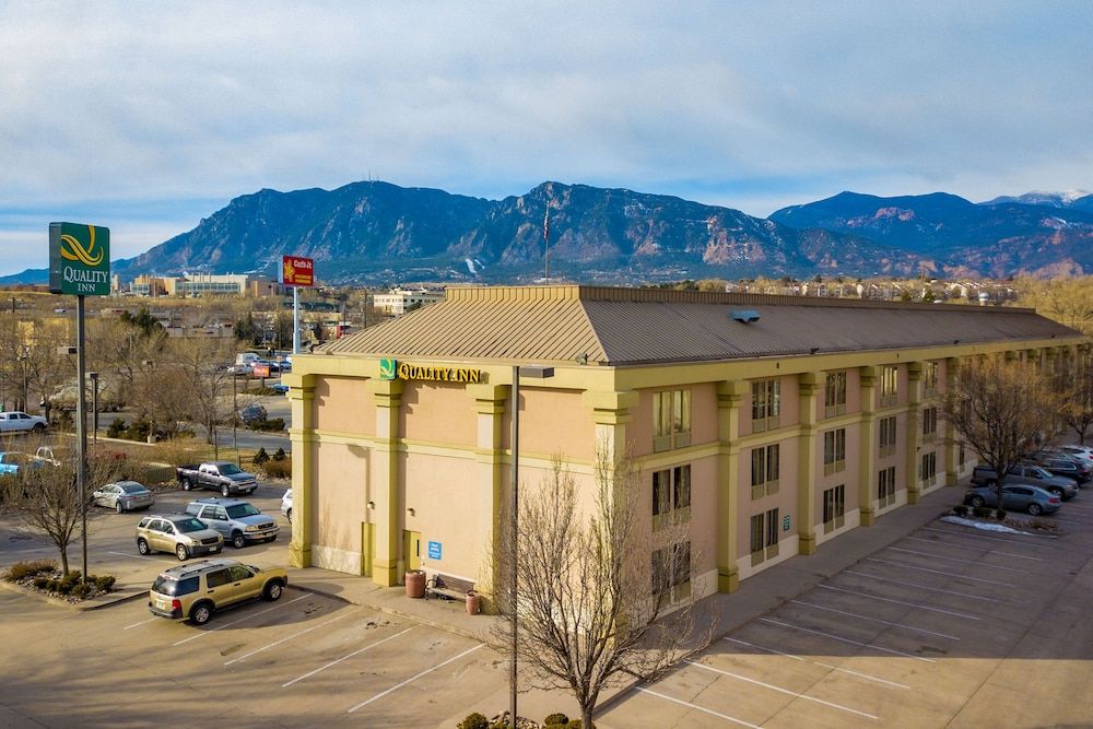 Quality Inn Colorado Springs South 1
