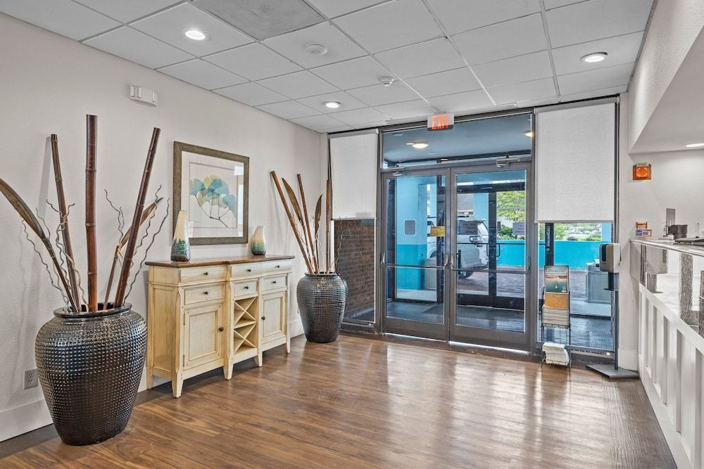 Garnet Inn & Suites, Morehead City near Atlantic Beach 2