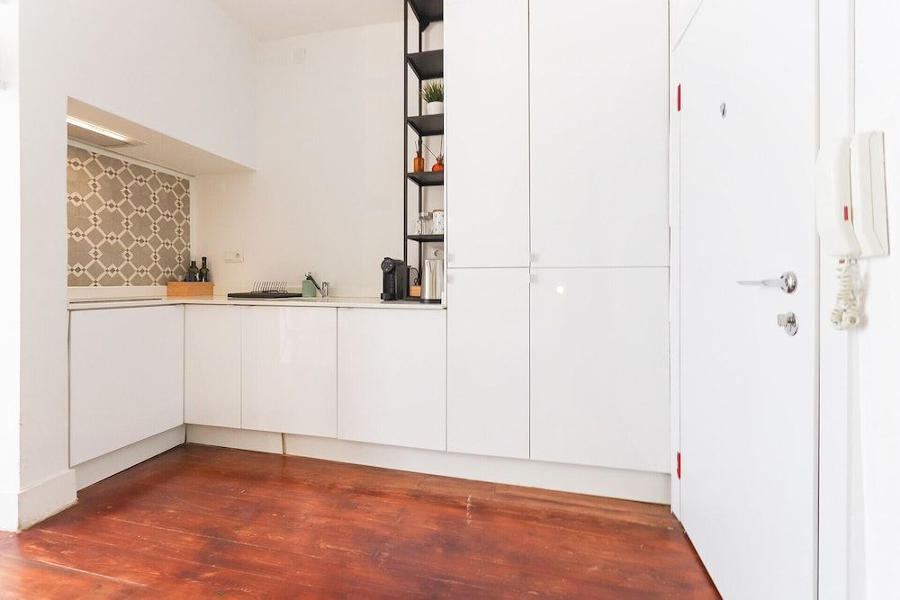 Santos Tiny Studio II by Homing 1