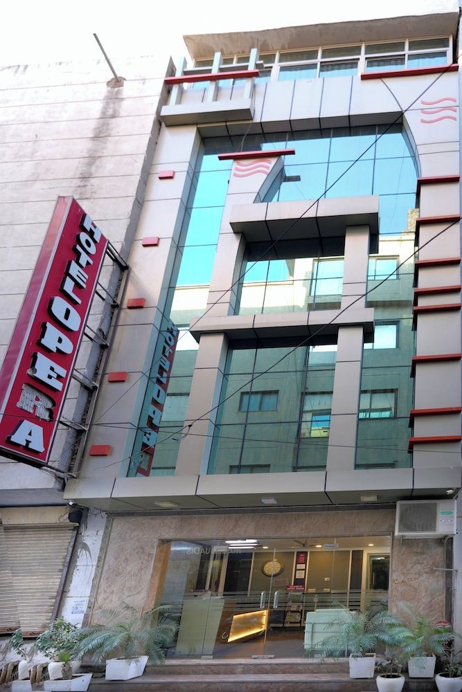Hotel Opera Delhi Airport 1