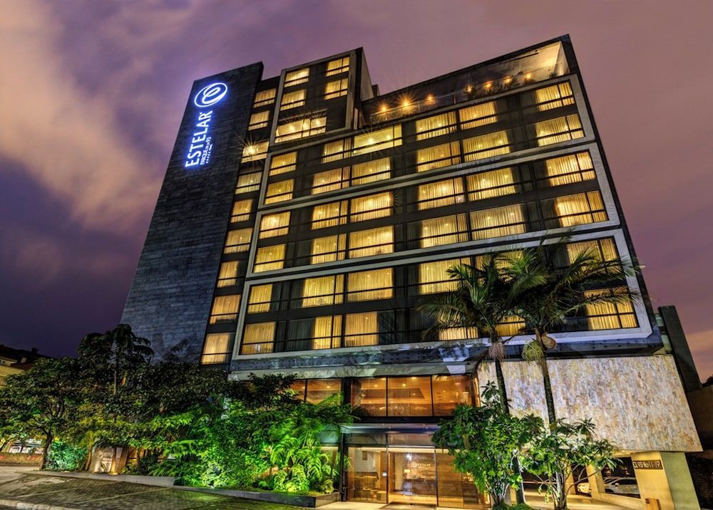 Hotel Estelar Parque de la 93 1