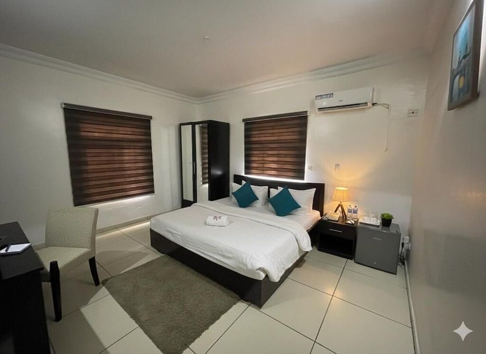 TRENDY INN LTD 2