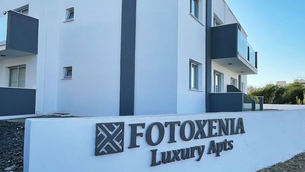 Fotoxenia Luxury Apts 1