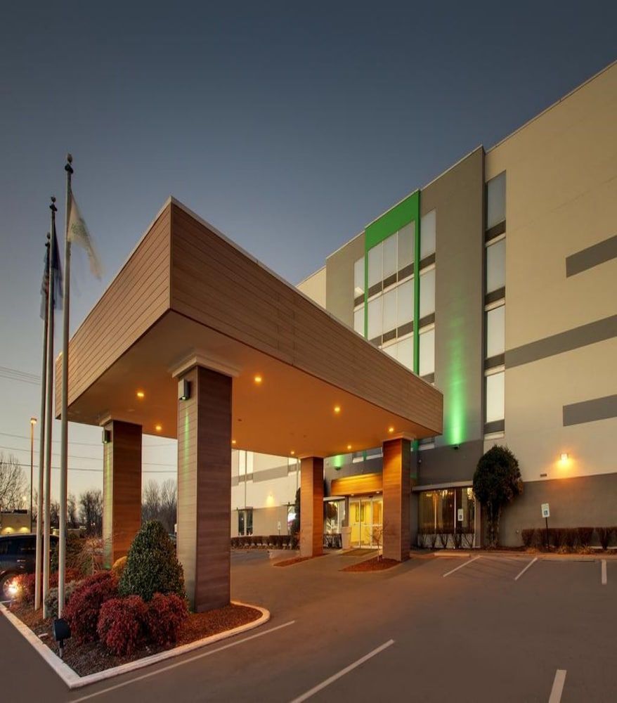 Clarion Pointe Hopkinsville near The Bruce Convention Center 1