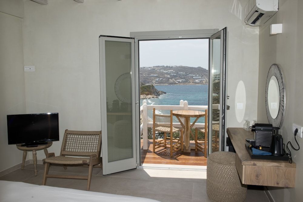 Legacy Suites 2