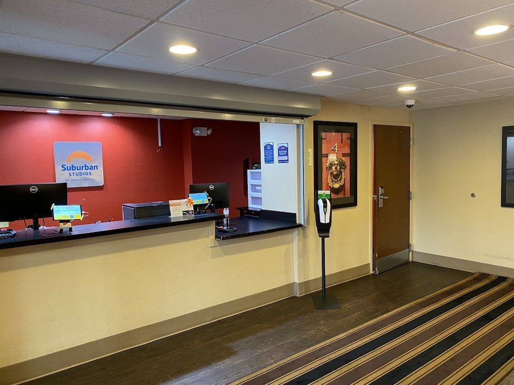 Suburban Studios Auburn Hills - Detroit 2
