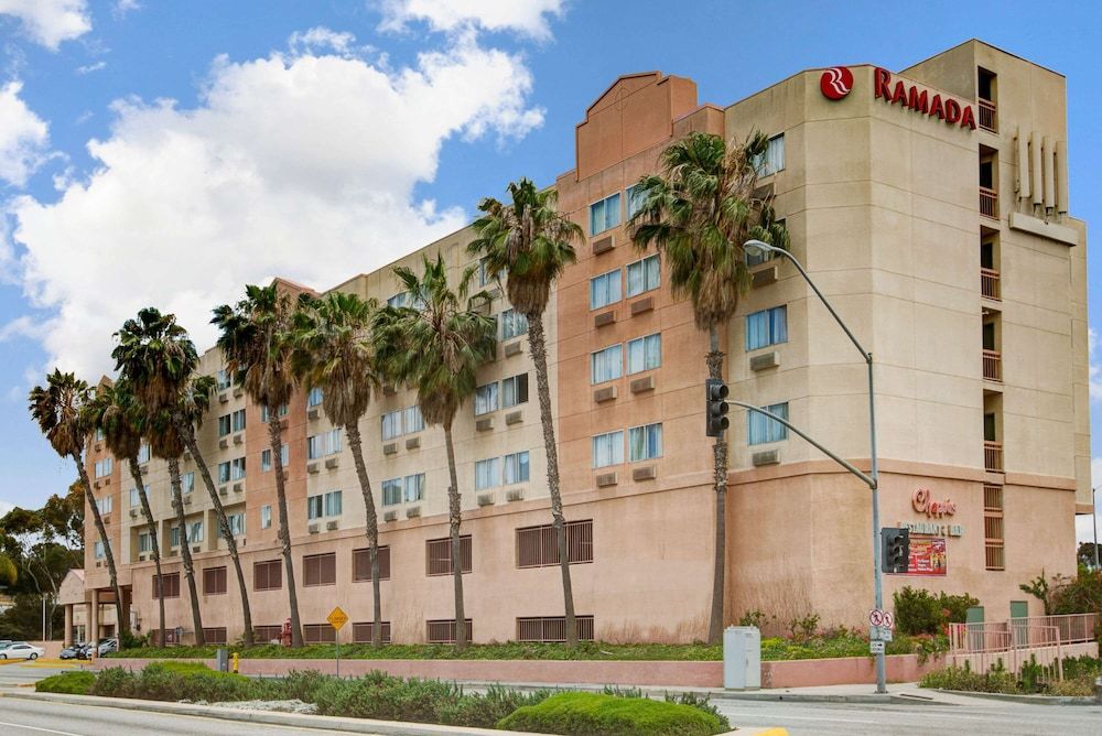 Ramada by Wyndham Hawthorne/LAX 1