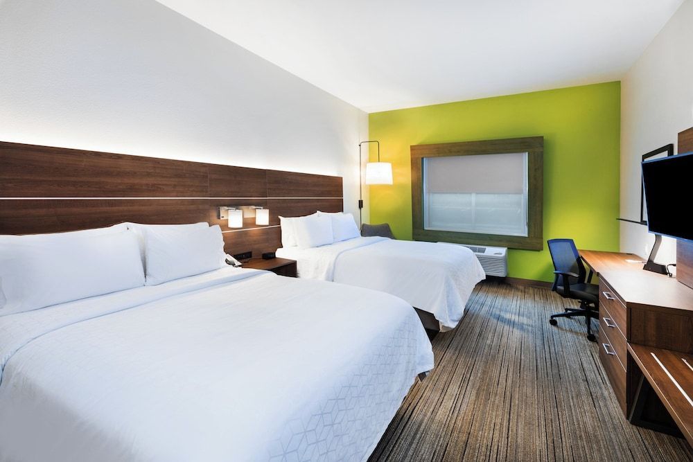 Holiday Inn Express & Suites OZONA by IHG 2