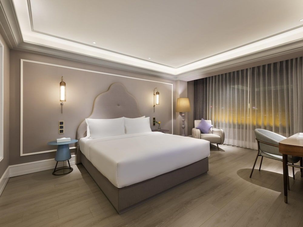 Mercure Nantong Downtown 2