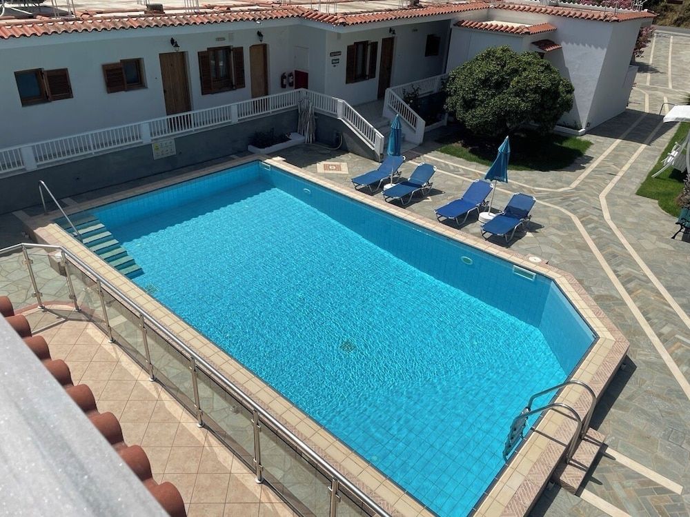 Adult Only - Hotel Suzanna 1
