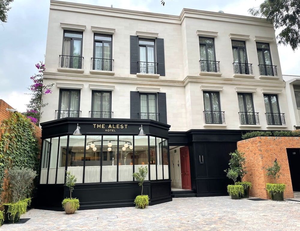 The Alest Hotel 1
