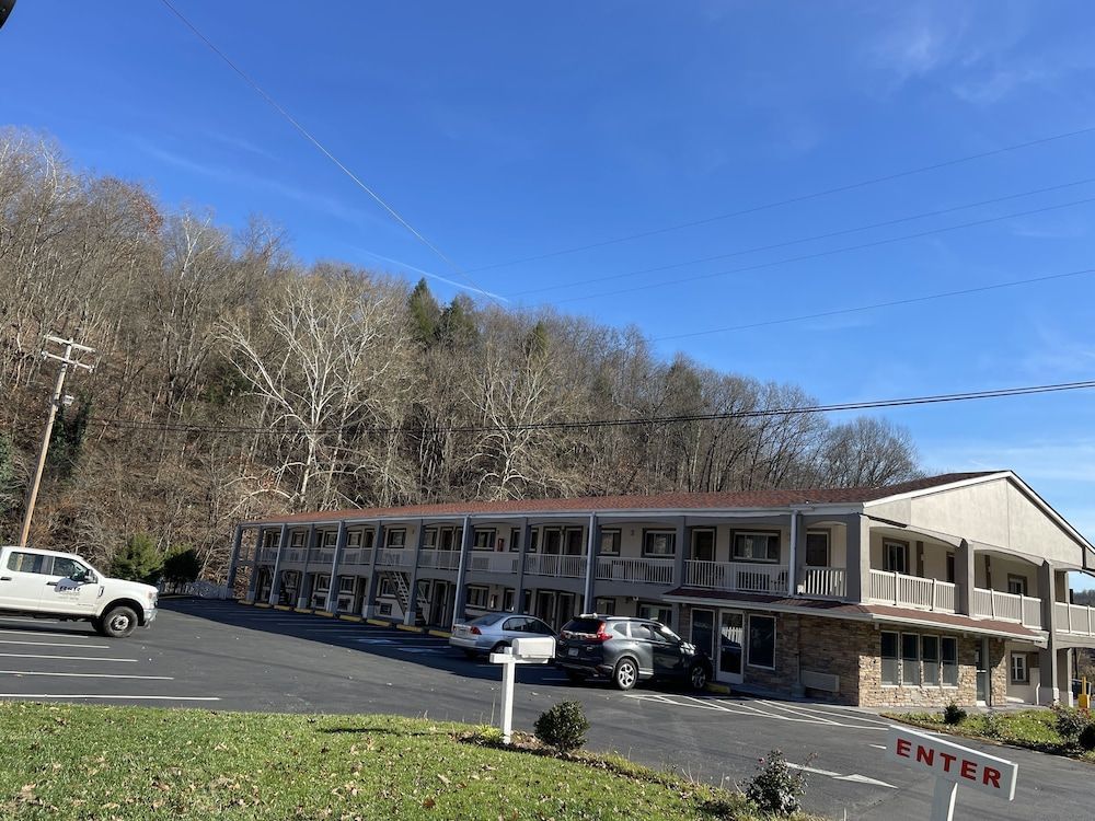 Econo Lodge Jefferson Hills Hwy 51 1