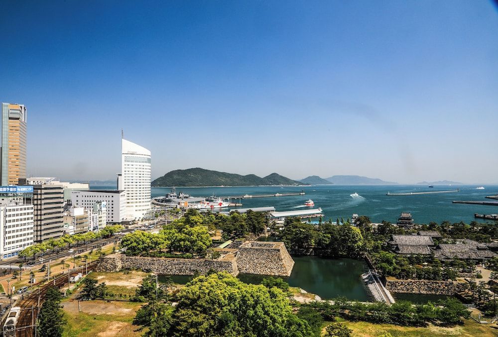 JR Hotel Clement Takamatsu 1