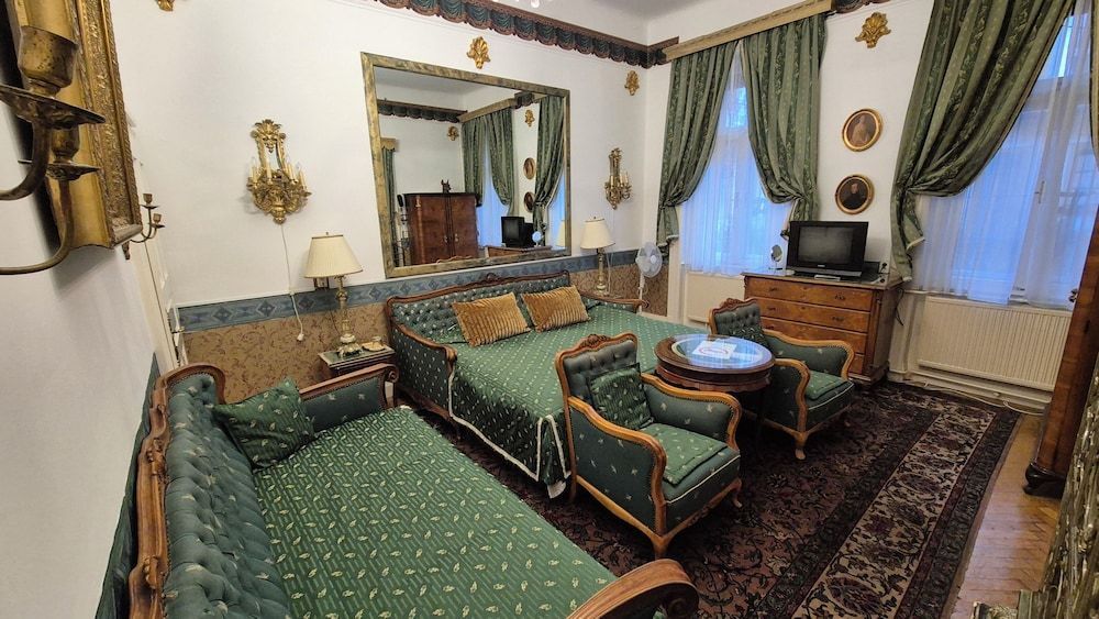 Imre Guest House 2