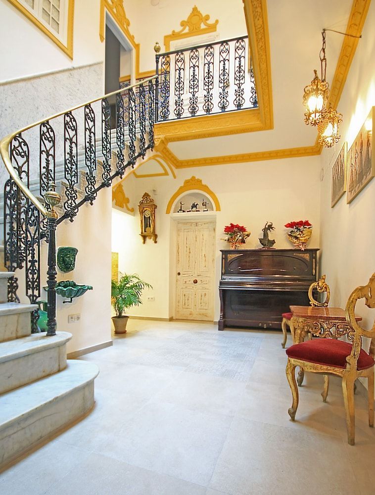 Palace House Hércules Apartments 1