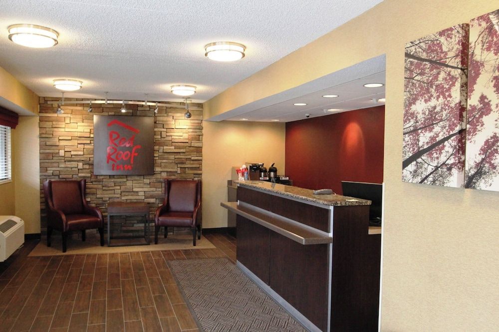 Red Roof Inn Albany Airport 2