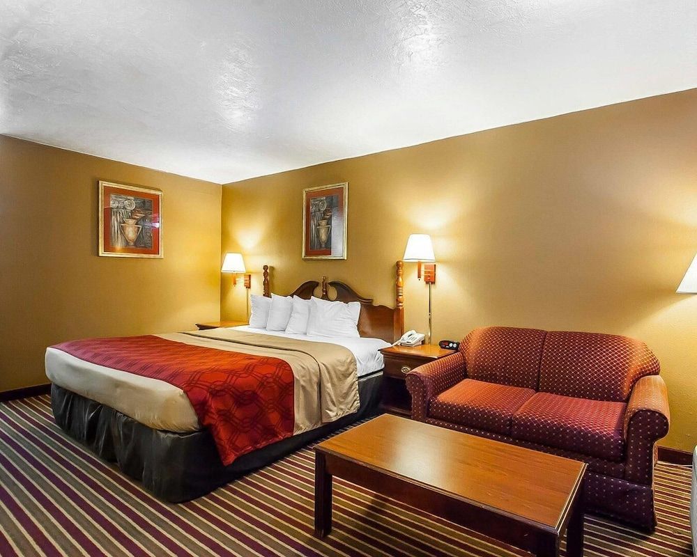 Econo Lodge Dyersburg I-155 1