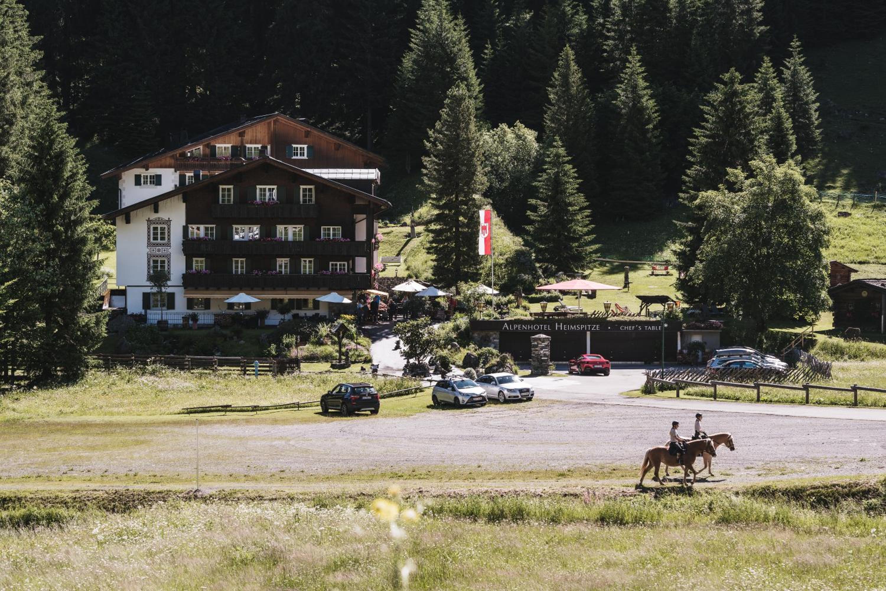 Heimspitze - Alpenhotel SKI-IN & Wirtshaus 1