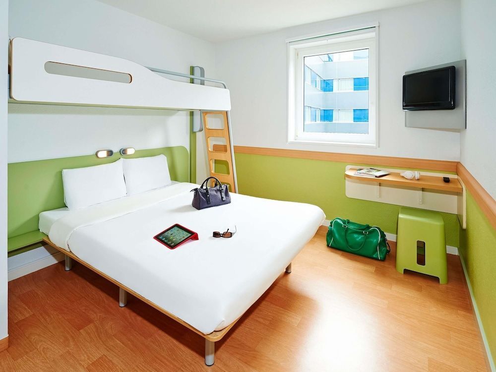 Ibis Budget Cergy St Christophe 1
