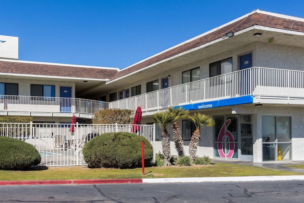 Motel 6-Mojave, CA 1