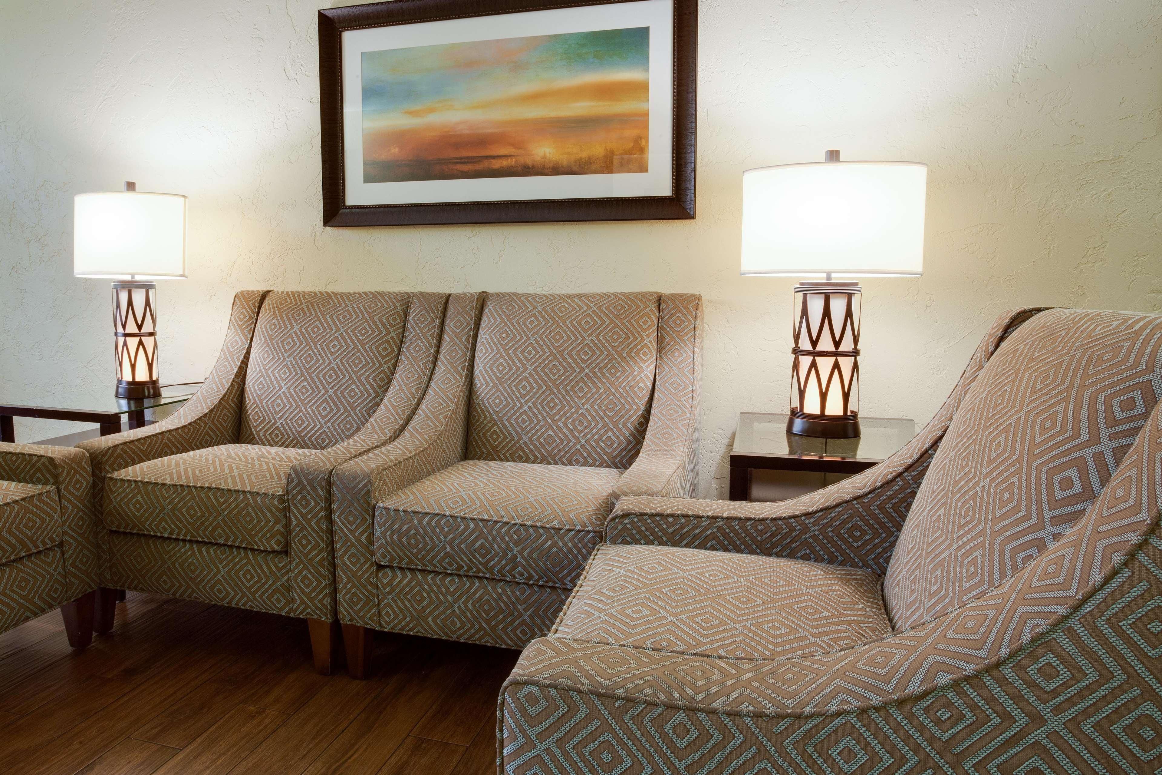 Drury Inn & Suites Convention Center 2