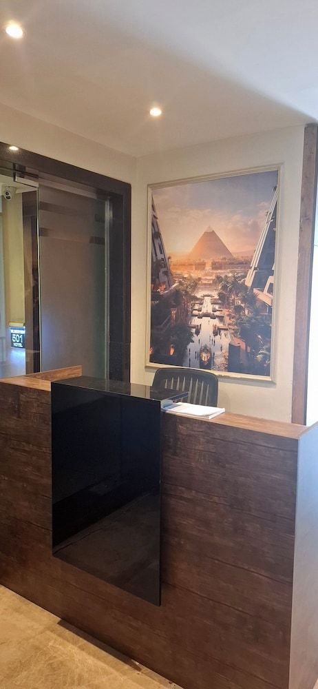 Blue Pyramids Eyes Hotel 2
