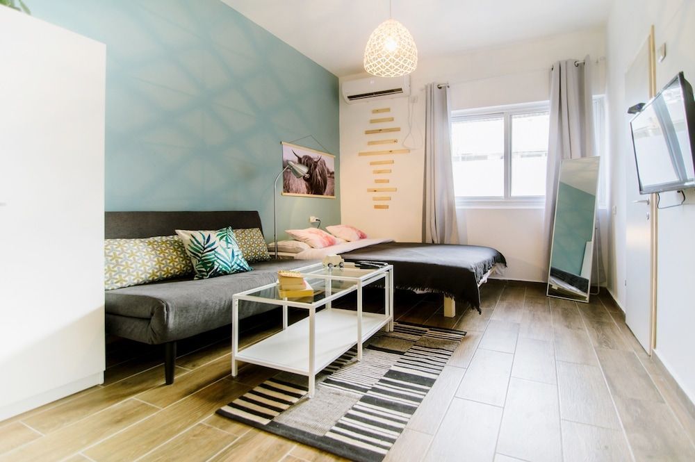 Beta Studios ApartHotel 1