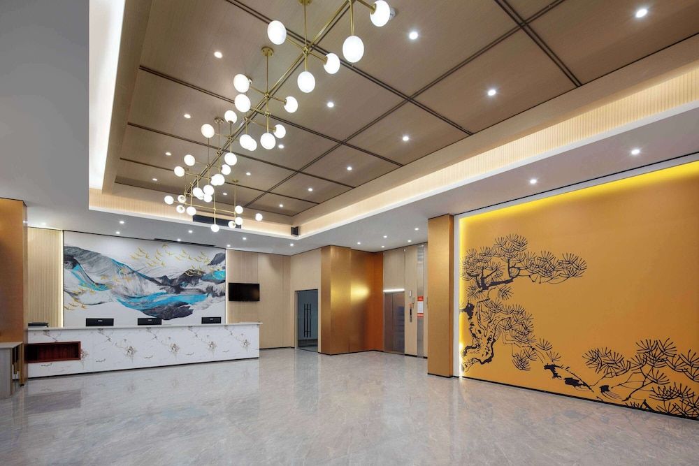 Hawthorn by Wyndham Guangzhou Baiyun Airport 2