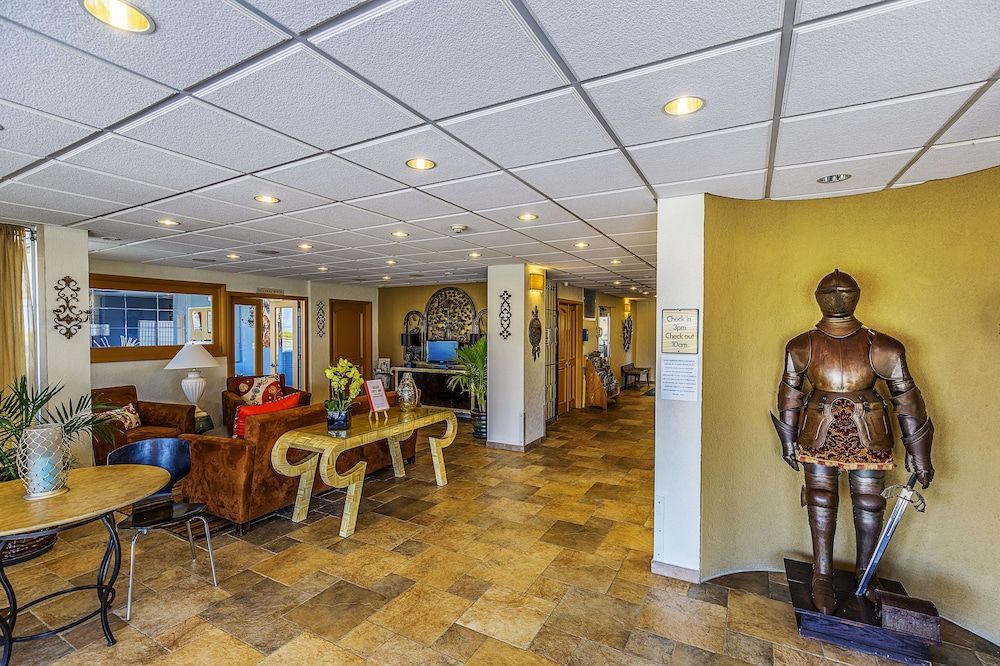 Crusader Oceanfront Resort 2