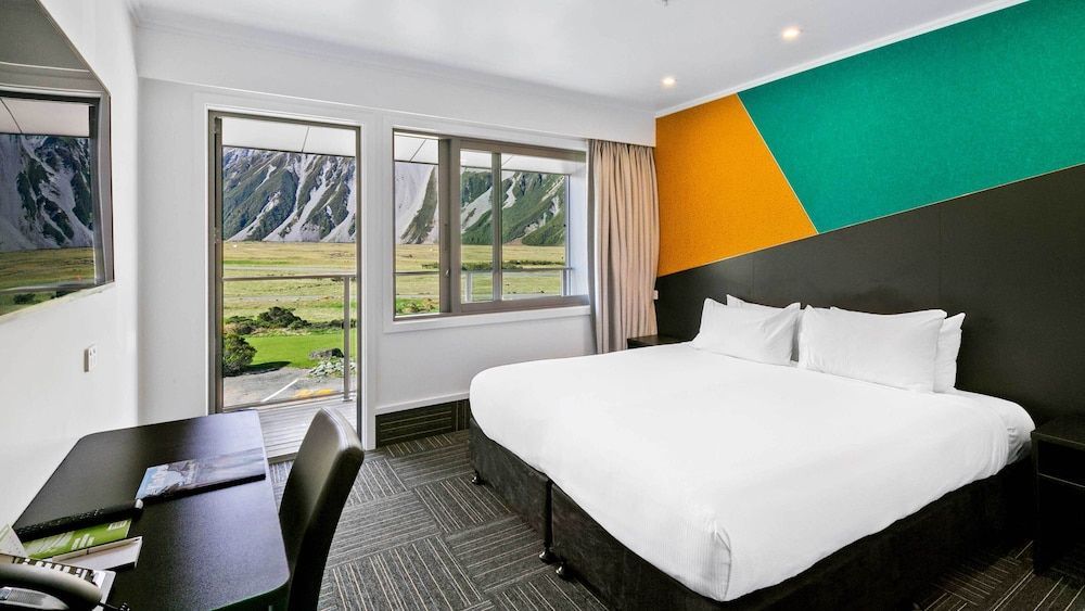 Mt Cook Lodge and Motels 2