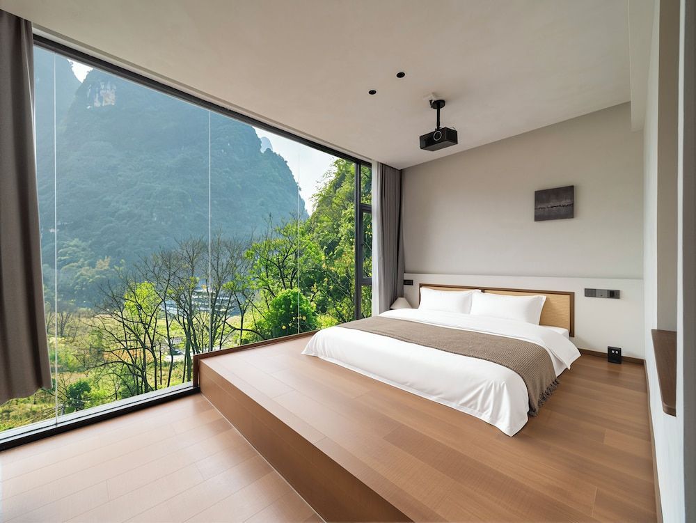 Hidden Valley Hotel 2