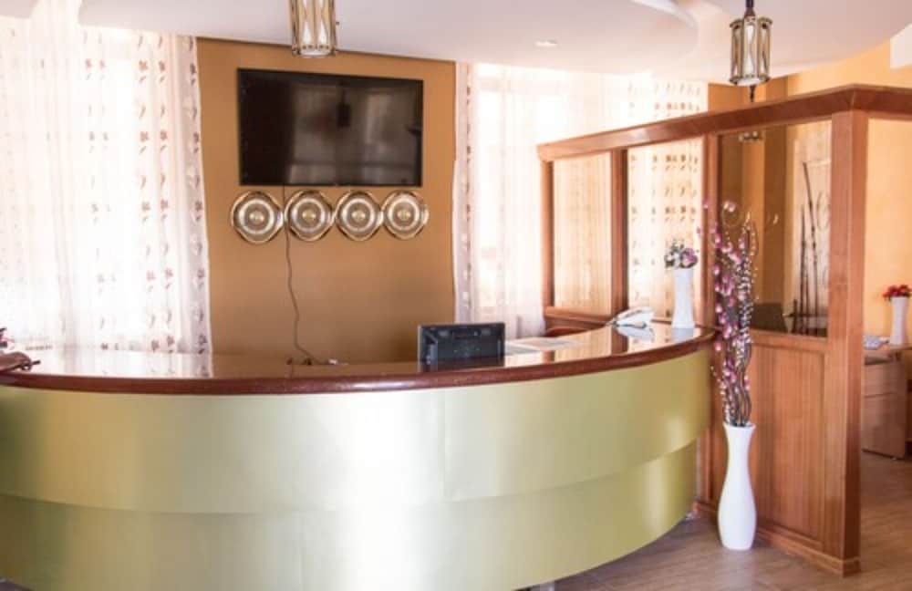 Astorian Grand Hotel 2
