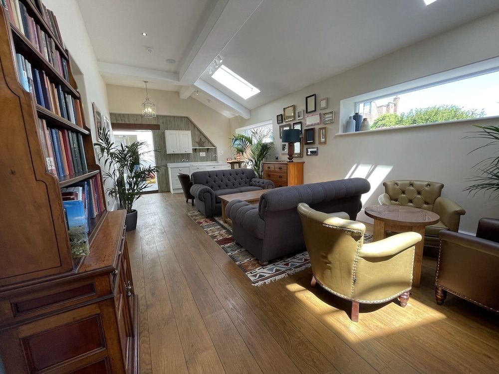 Y Capel Guest House 2