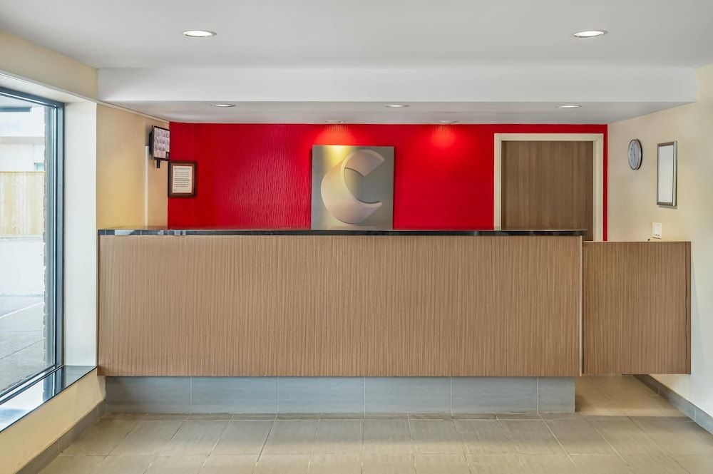 Comfort Inn 2