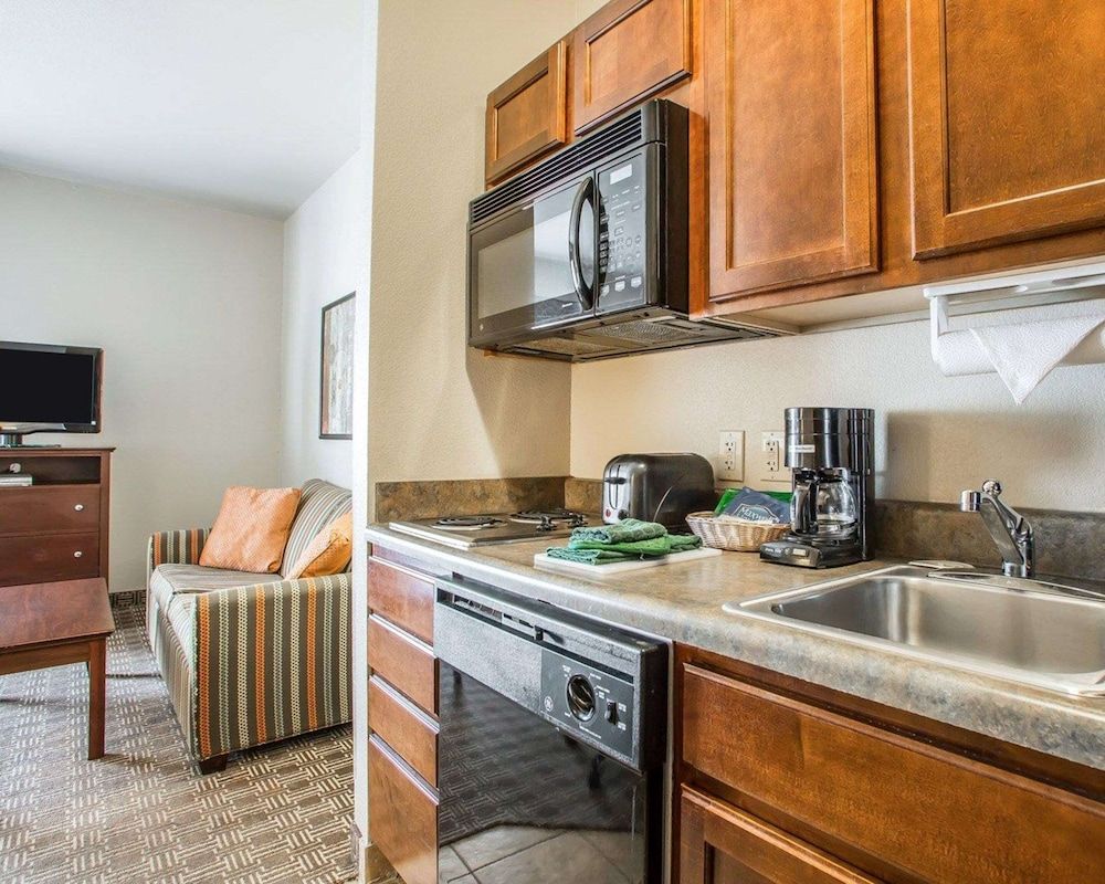 MainStay Suites St Robert - Fort Leonard Wood 1
