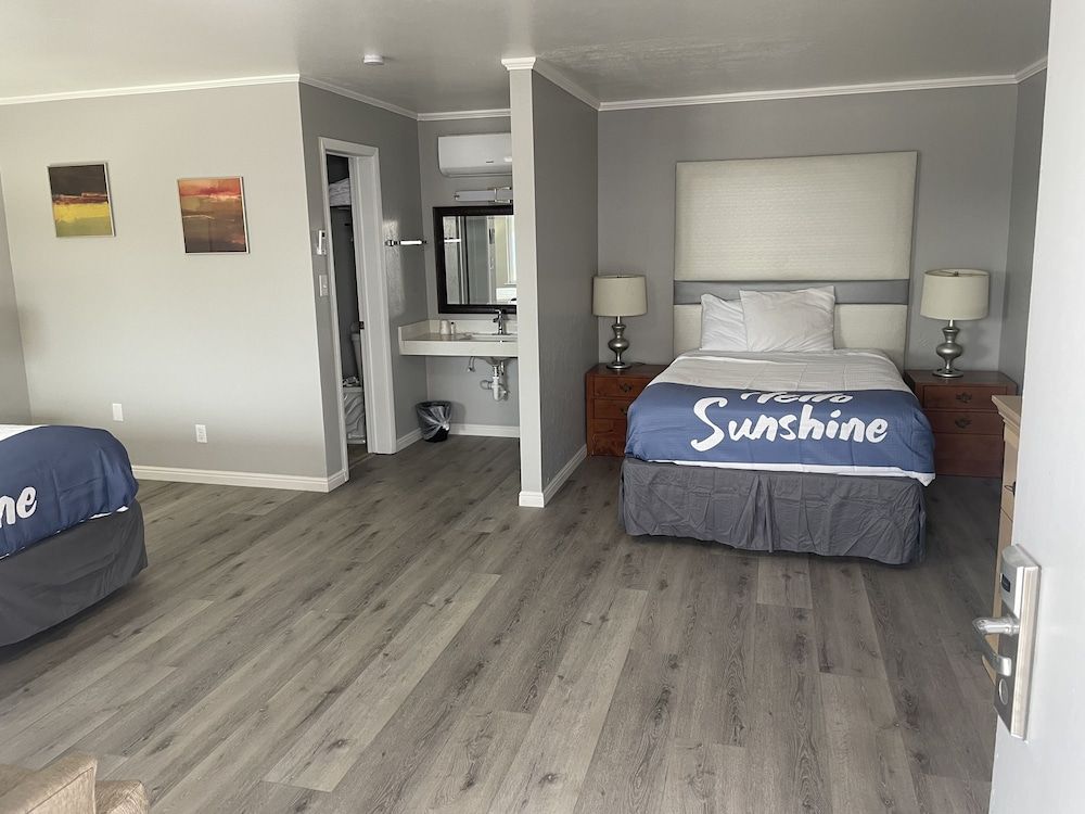 Sunglow Motel 2