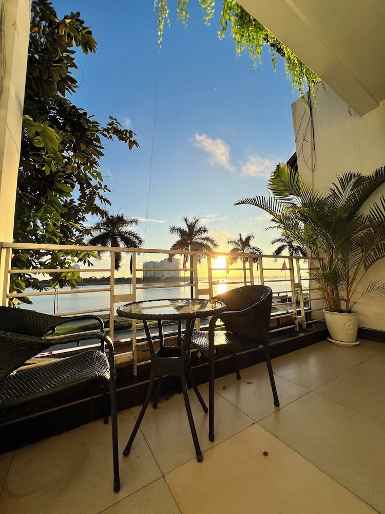 Asiban Quay Boutique Hotel 1