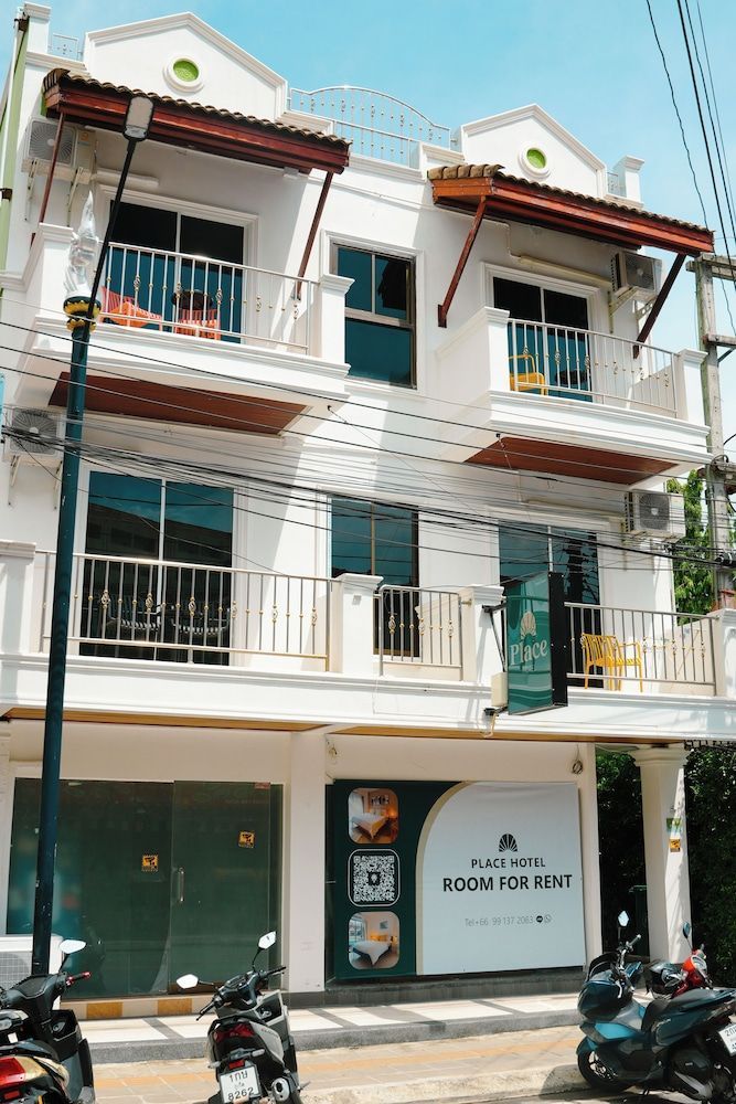 Place Hotel 1