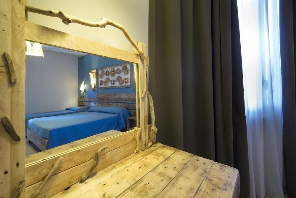 Hotel Tirreno 2